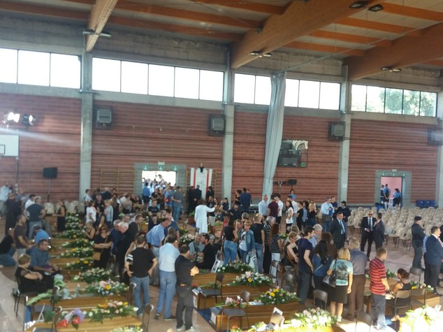 Ascoli si mobilita per i funerali, "non vi dimentichiamo"