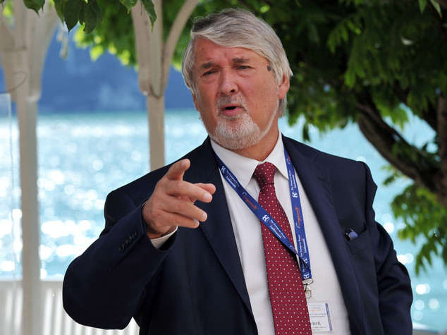 Mezzogiorno: Poletti, lavorare per crescita apparato produttivo