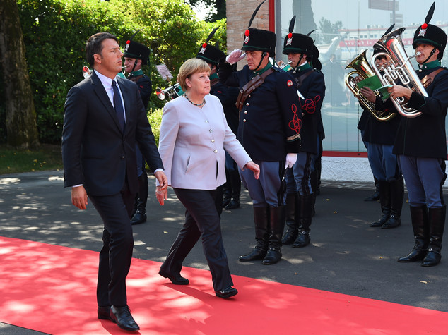 Vertice Italia-Germania, Merkel "aiuti per ricostruire scuola"