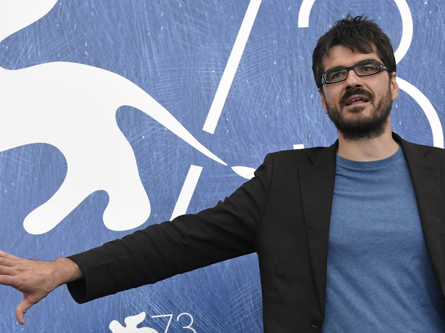 A Venezia applausi e fischi per film italiano 'Piuma'
