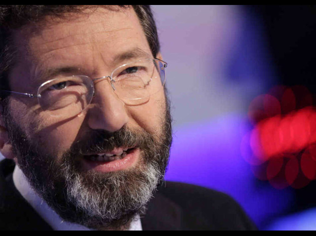 Mafia Roma: M5s, "Marino lasci" Marino,"Pd intorno a me sano"