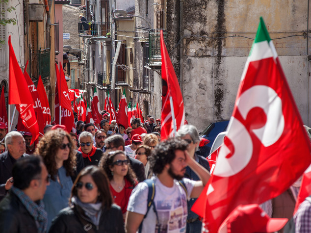 Referendum, si schiera la Cgil "votare no"