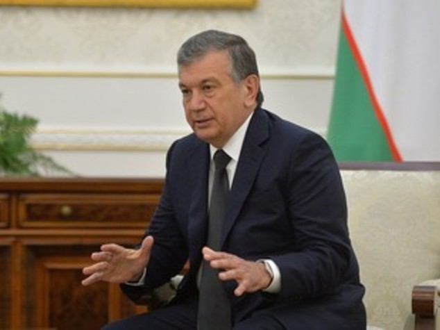 Uzbekistan: premier Mirziyoyev nominato presidente ad interim