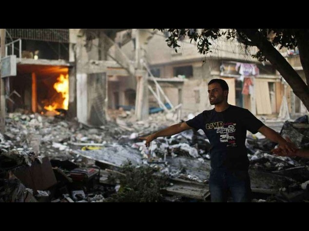 Notte di missili su Gaza Razzo da Libano colpisce Israele
