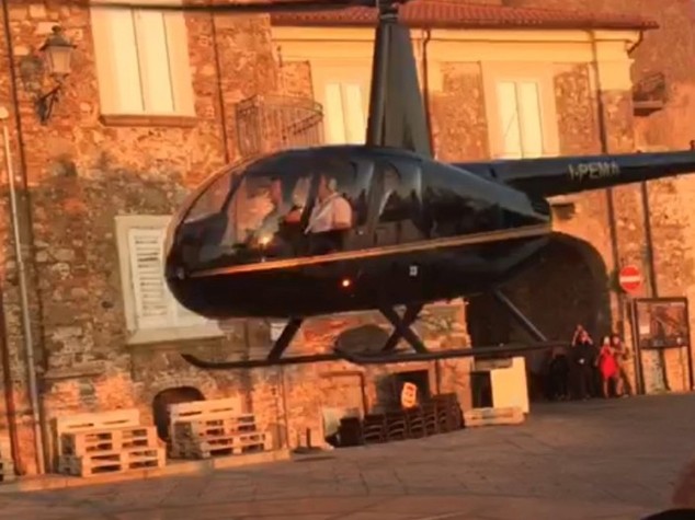 Alle nozze in elicottero, chiesto scioglimento Comune Nicotera