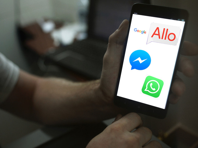 Google lancia Allo e sfida WhatsApp e Facebook