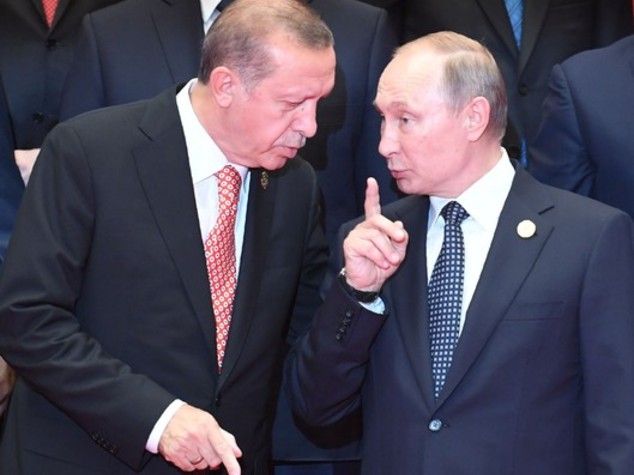 Siria: Cremlino, Putin ne ha parlato con Erdogan al telefono