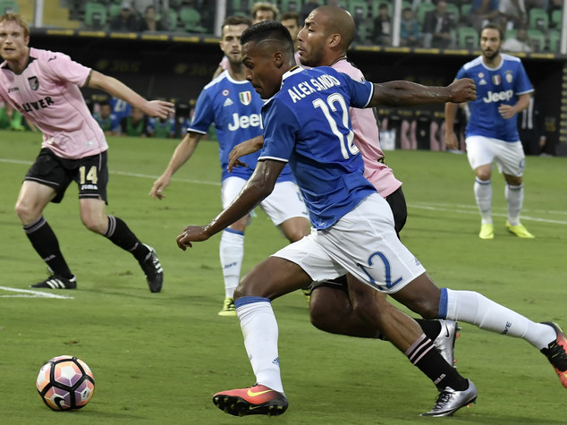 La Juve passa a Palermo, decide autorete di Goldaniga