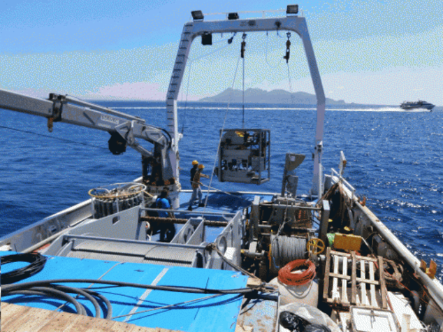Vesuvio: Ingv, scoperte 6 strutture vulcaniche sottomarine