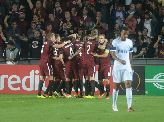 Roma e Fiorentina a valanga in Europa League. Inter umiliata a Praga