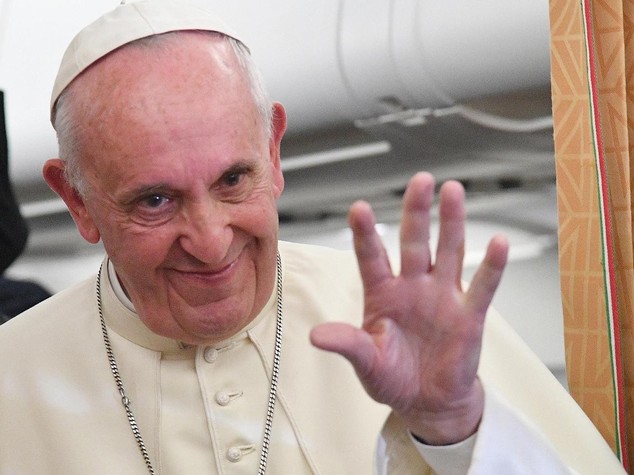 Papa, accolgo tutti ma il gender a scuola è una cattiveria