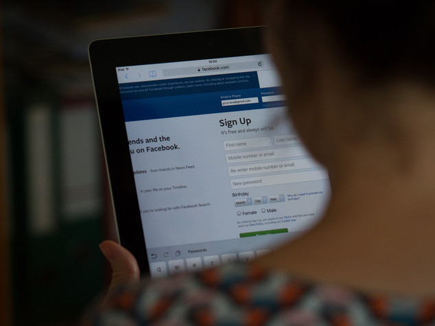 Facebook rilancia Marketplace, sfida aperta a eBay