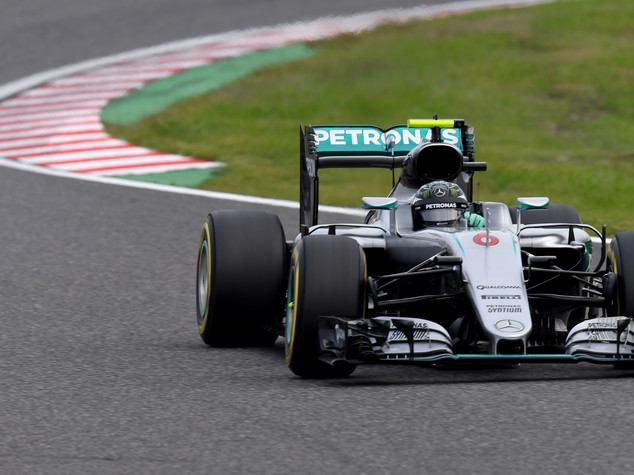 Gp Giappone, pole Rosberg, terzo Raikkonen. Vettel quarto miglior tempo