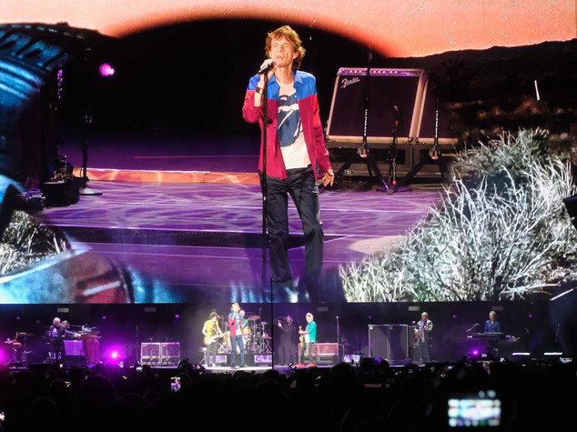 Tributo Rolling Stones a Beatles, Jagger canta Come Toghther VIDEO