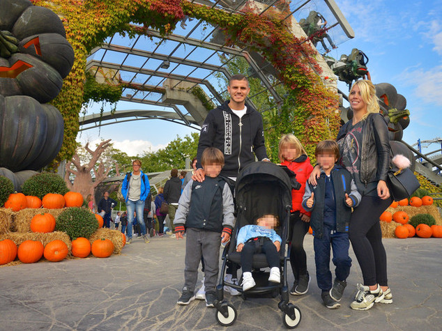 Icardi a Gardaland con la famiglia, un onore essere l'erede di Zanetti