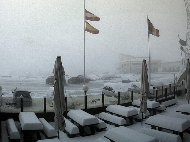 Maltempo: neve in Alto Adige, chiusi passi Stelvio e Rombo
