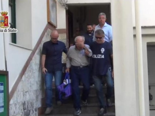 Molotov contro coppia di fidanzati a Palermo, in manette un 77enne - Video