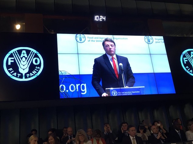 Clima: Renzi, ratifica accordo Parigi prima Cop22 Marrakesh