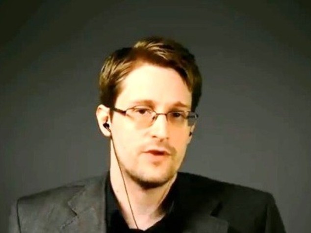 Edward Snowden, whistleblower che svelò Grande Orecchio