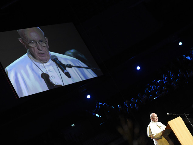 Papa, non rassegnarsi a divisione con protestanti