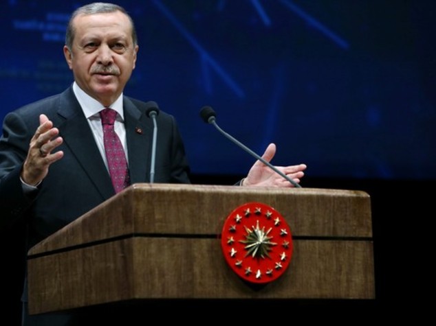 Turchia: Erdogan, non fissarsi con Ue; meglio il patto di Shangai