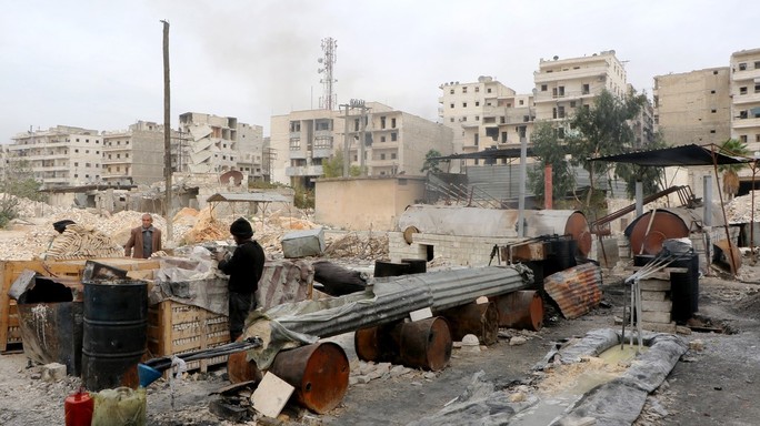 Siria: regime, ribelli e Isis, città sotto assedio