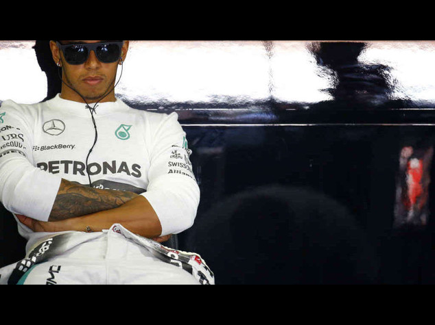 F. 1: Hamilton dopo incidente Germania, "problemi a schiena"