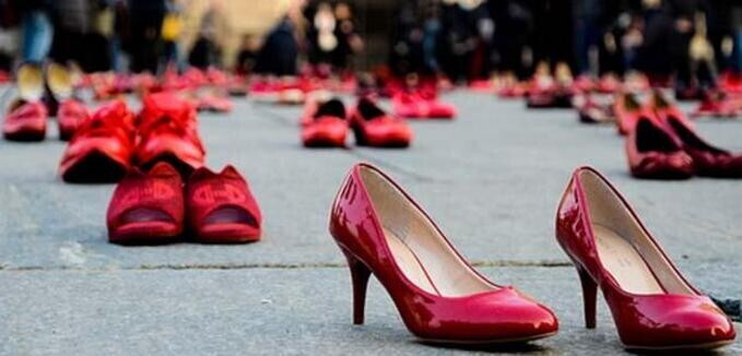 Donna trovata morta in un appartamento a Napoli, non si esclude il femminicidio