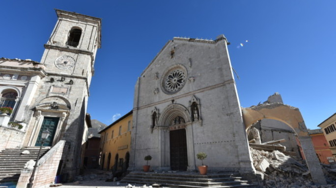 Cento giorni dal sisma, come si vive tra le macerie