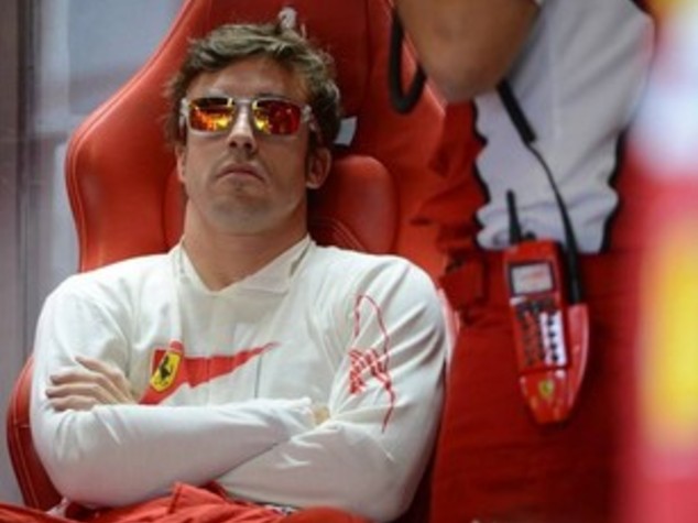 Il sogno Mercedes, Alonso accanto a Hamilton