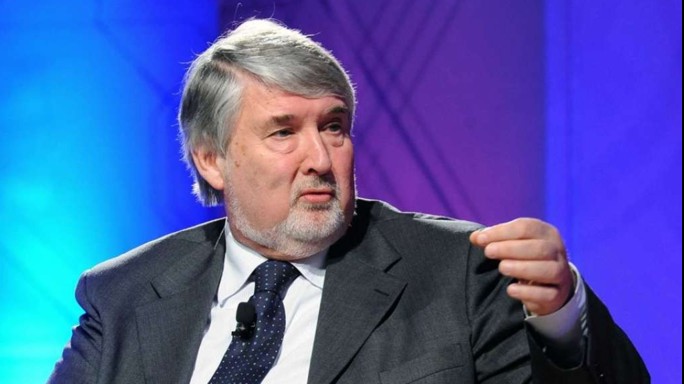 "Per cercare lavoro meglio il calcetto del curriculum". Nuova bufera su Poletti
