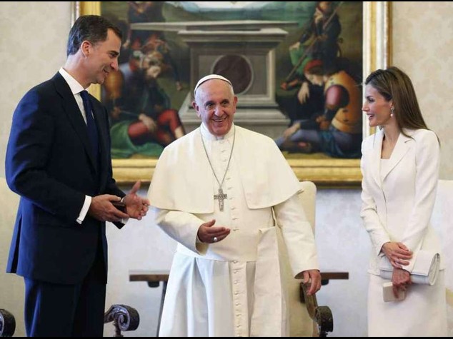 King Felipe invites Pope Francis to visit Spain