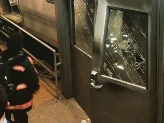 Deraglia treno a Brooklyn, 103 feriti. "andava troppo veloce"
