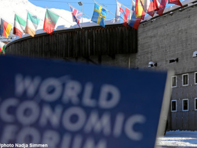 Davos, il debutto di Xi sulle nevi. Per l'Italia c'è Padoan