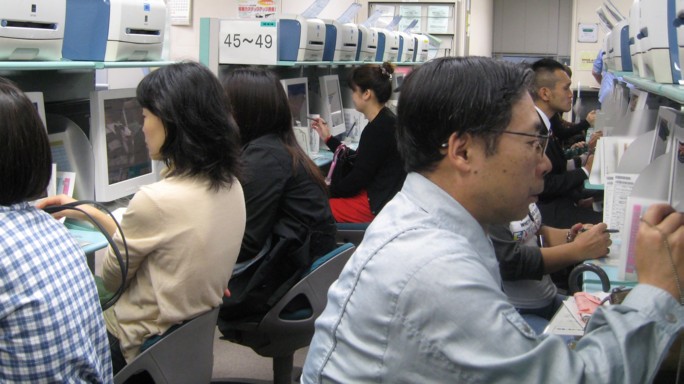 Il troppo lavoro uccide, il Giappone fa i conti con la sindrome karoshi