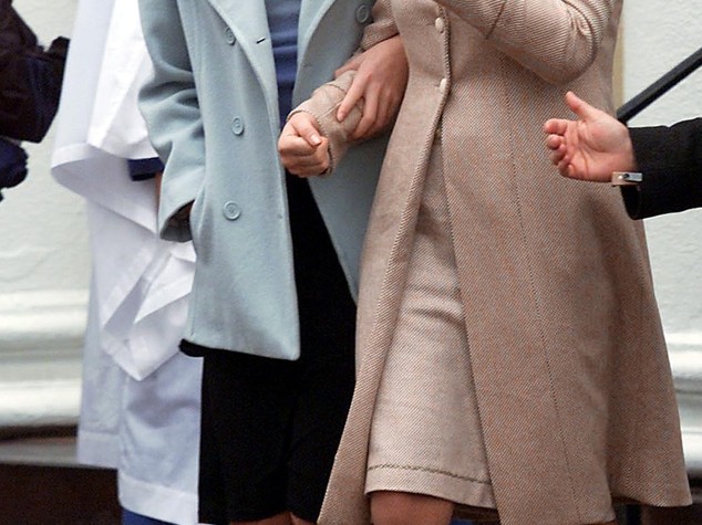 Le gemelle Bush scrivono a Malia e Sasha Obama: "Ora fate errori, vi è concesso"