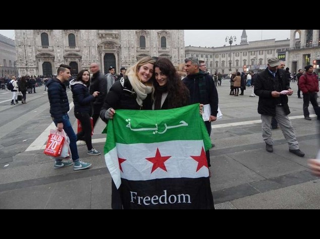 Italiane rapite: appello in arabo dell'Ucoii, nel nome del Corano liberatele