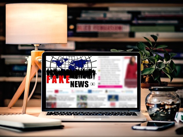 A Berlino un 'centro anti-bufale'. Ma per i giornalisti è censura