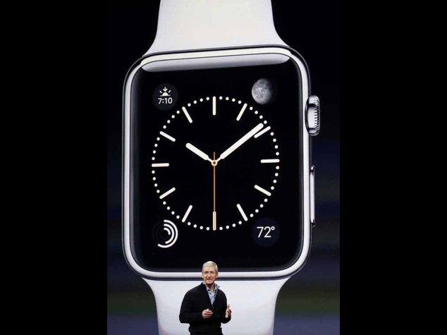 Tim Cook snobba l'Italia. Apple Watch dal 24 aprile in 9 Paesi