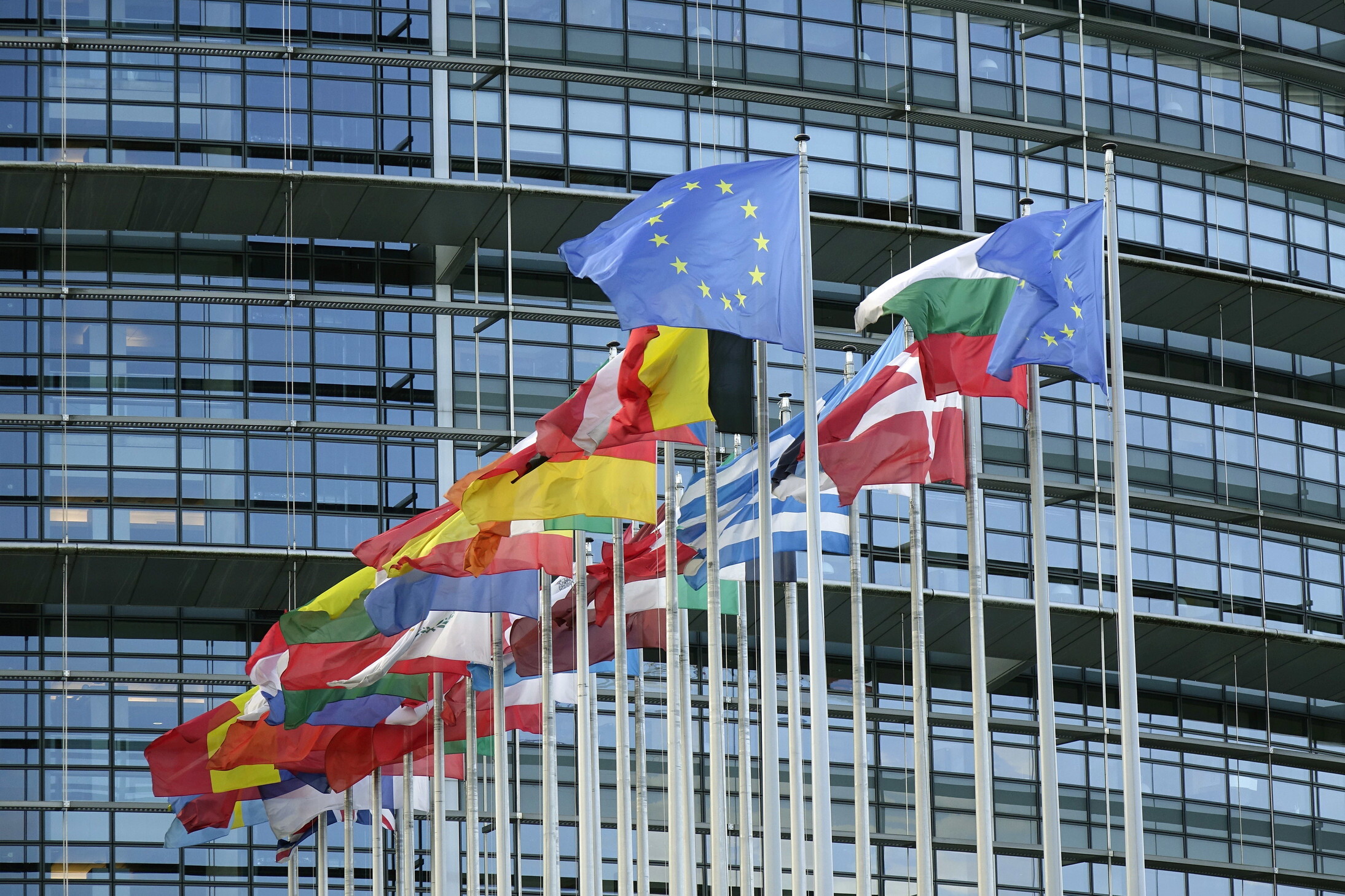 La delegazione Pd a Bruxelles lancia il podcast "Plux"