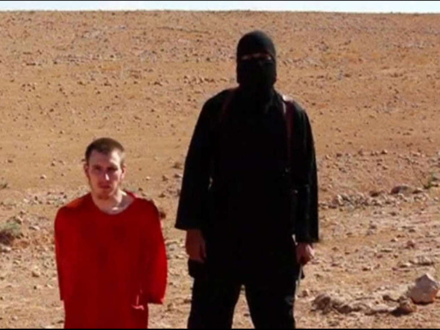 L'Isis decapita un ostaggio Usa. Kassig si era convertito a Islam