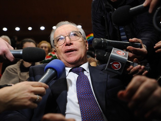 Come cambiano le posizioni nel Pd con la candidatura di Emiliano