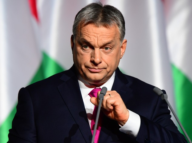 Orban dona mezzo milione ad una chiesa del Centro Italia danneggiata dal terremoto