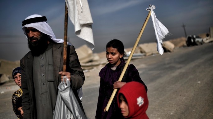 A Mosul l'Isis usa bambini come scudi umani. Il video della Bbc