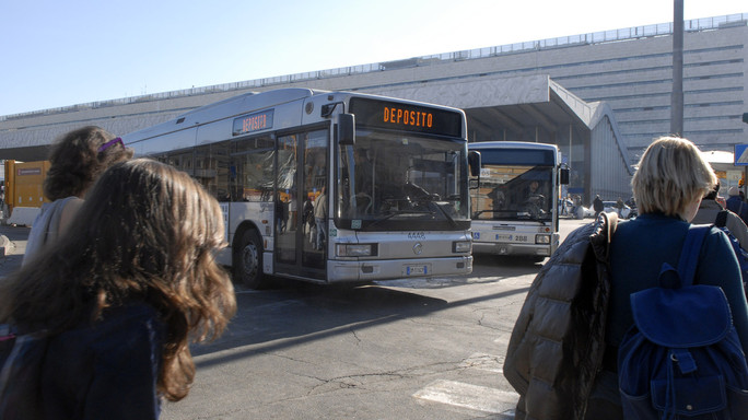 Scioperano trasporti, scuola e sanità: la mappa dei disagi