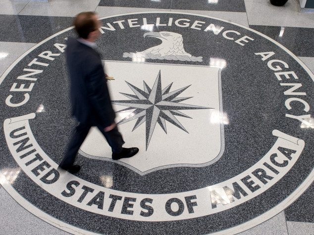 "La Cia pagava per mantenere i software vulnerabili"