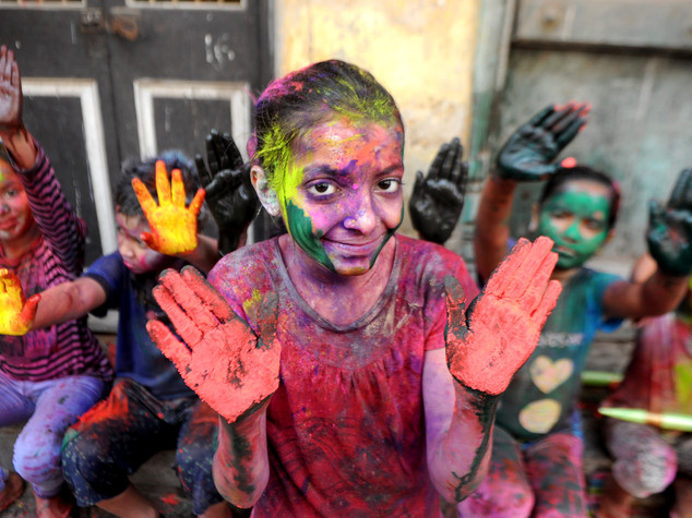 In India la primavera esplode con i colori dell'Holi Festival