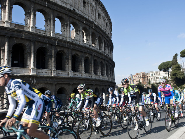 Roma sposa la bici. Ecco l'anello del Grab