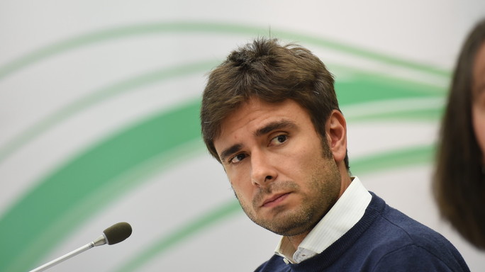 Di Battista vuol rendere gratuiti vaccini che già lo sono