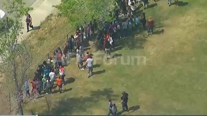 Sparatoria in una scuola elementare a San Bernardino. Due morti